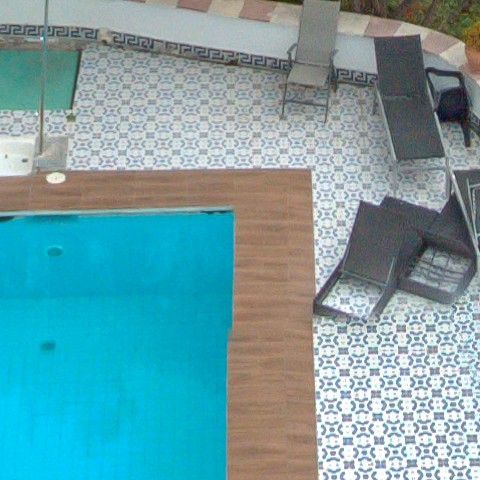 Benalmadena t 1r 10 06